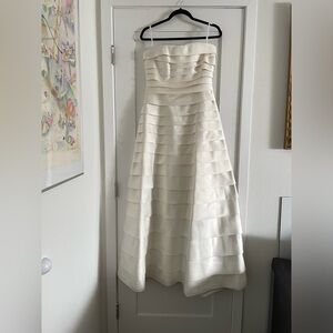 Stunning White Ivory Satin Strapless Wedding Gown Dress. Size Small